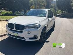 BMW X5 xDrive30d 258CV Luxury BLACK LINE