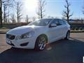 VOLVO V60 D5 AWD Geartronic Momentum