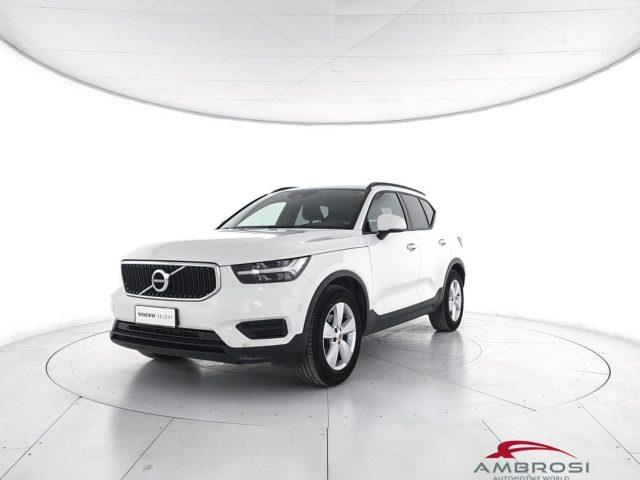 VOLVO XC40 T3 Momentum