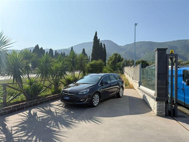 OPEL Astra 1.4 T 140 CV ST GPL Tech Cosmo