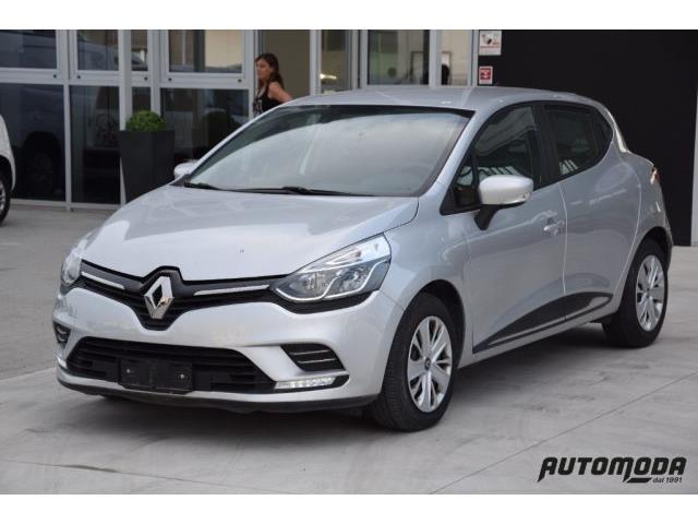 RENAULT CLIO 75Cv 12 V Moschino life TCE