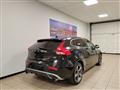 VOLVO V40 D2 R-design Momentum