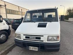 IVECO DAILY 30.8 2.5 Diesel PL Cabinato