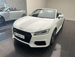 AUDI TT Roadster 2.0 TFSI quattro S tronic S line