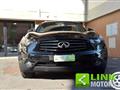 INFINITI QX70 3.0 diesel V6 AT S