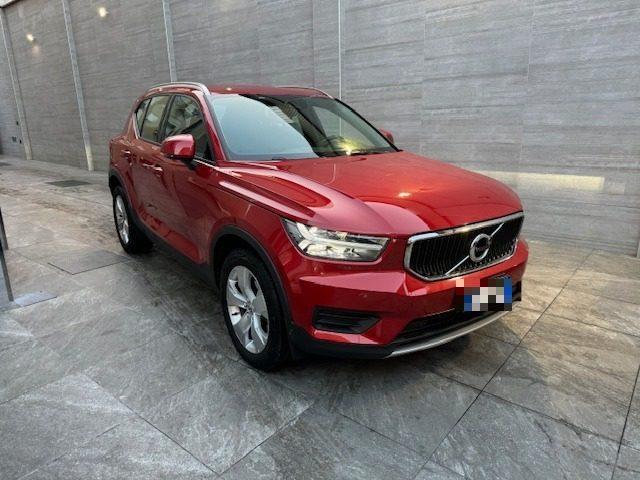 VOLVO XC40 D3 AWD Geartronic Momentum