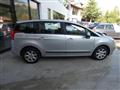 PEUGEOT 5008 1.6 HDi 112CV Tecno