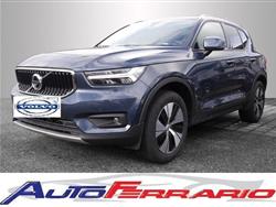 VOLVO XC40 T2 Geartronic Momentum Pro