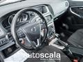 VOLVO V40 CROSS COUNTRY D2 Momentum