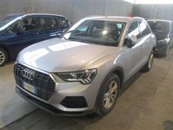 AUDI Q3 35 TDI S tronic Business *Navi,Sensori,LED*