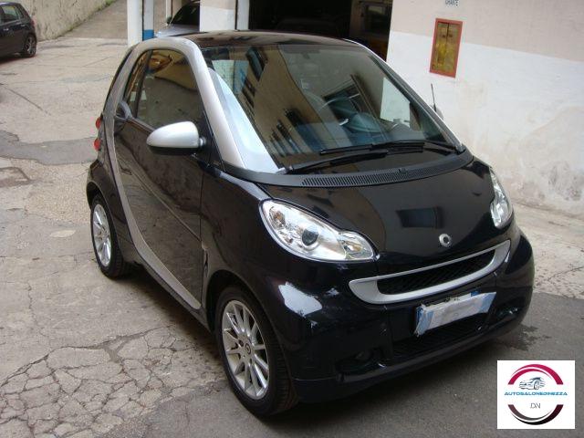 SMART Fortwo 1000 52 kW MHD coupÃ© passion