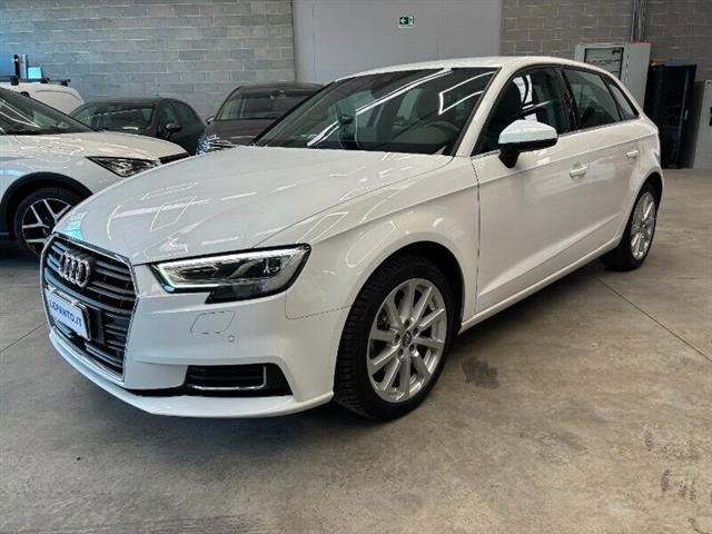 AUDI A3 SPORTBACK A3 SPB 1.4 TFSI COD ultra S tronic Design