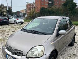 TOYOTA YARIS 1.3i 16V cat 3 porte Sol