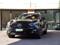 INFINITI QX70 3.0 diesel V6 AT S