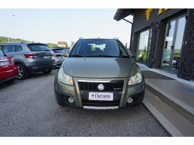 FIAT SEDICI 1.9 MJT 4x4 Emotion X commercianti