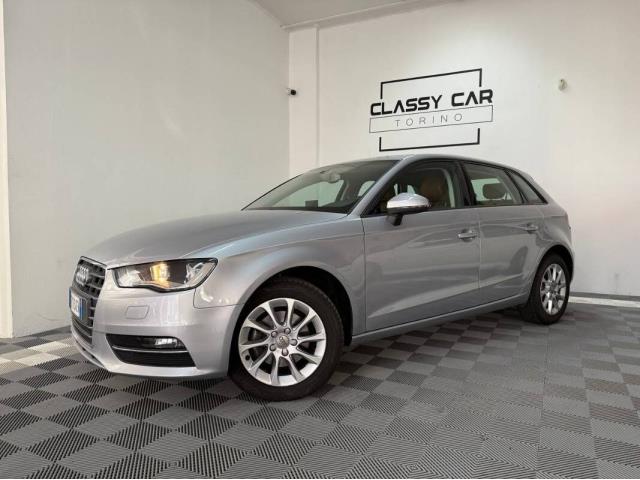 AUDI A3 1.6 tdi Business 110cv s-tronic E6