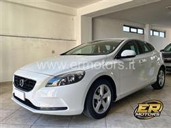 VOLVO V40 D2 1.6 Momentum Affidabilità e Design: Top